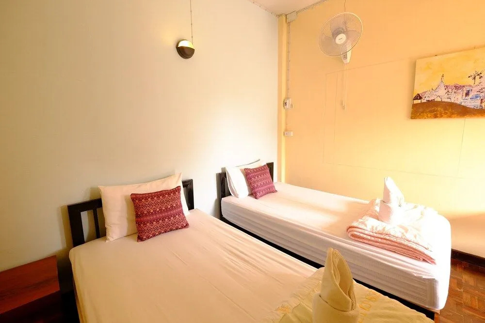 P.L.P Guesthouse - Mae Hong Son