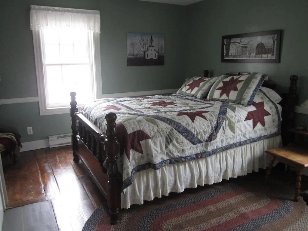 Grand Oak Manor Bed and Breakfast