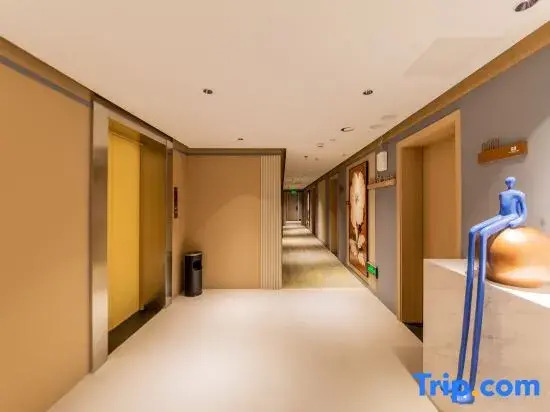 HiFashion Hotel