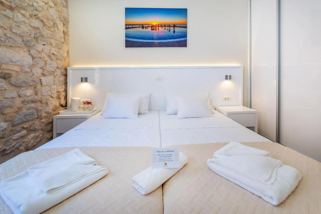 Idassa Atrium rooms