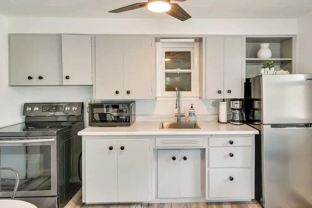 Steps to Water + Boating: Houghton Lake Retreat