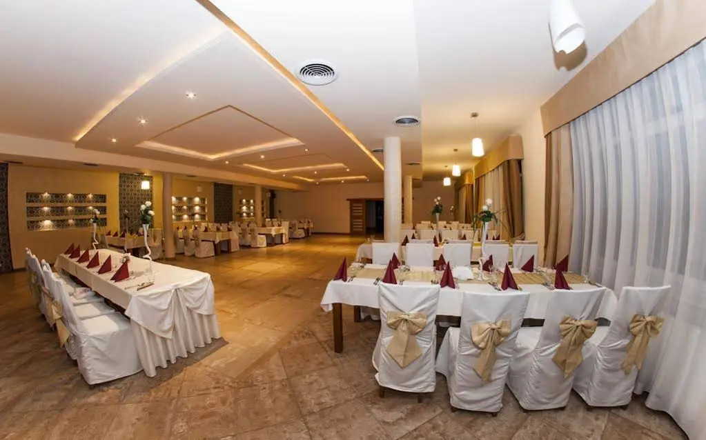 Hotel Marand