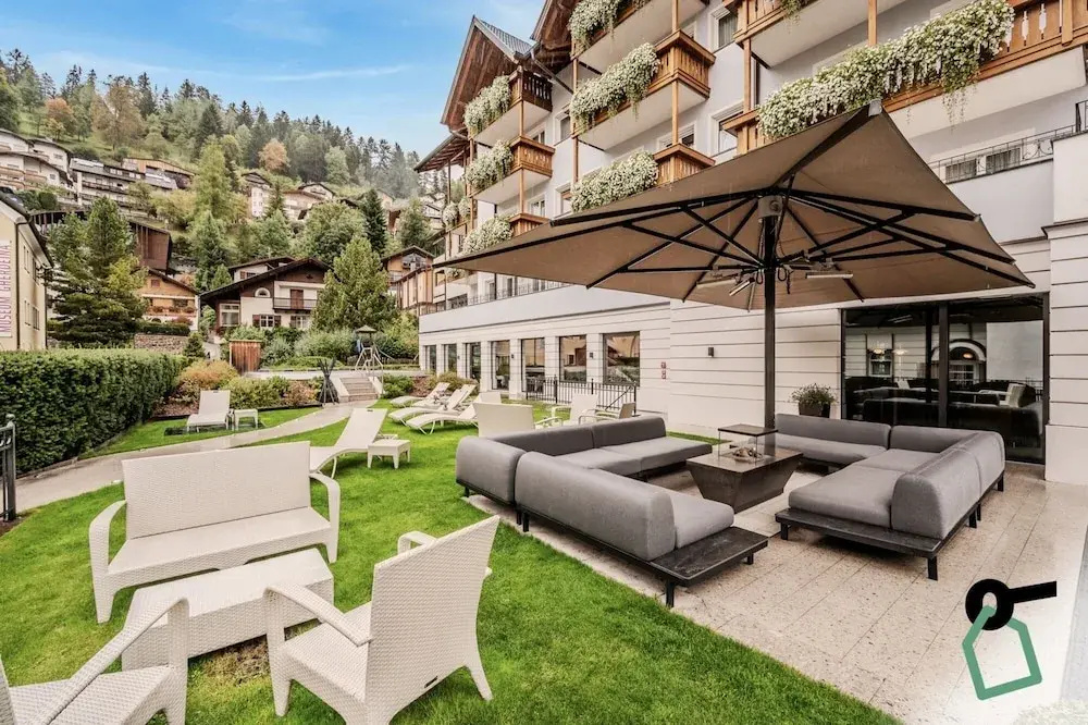 HOTIDAY Room Collection - Ortisei