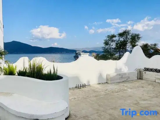 Qingshanyu Designer Seaview Homestay
