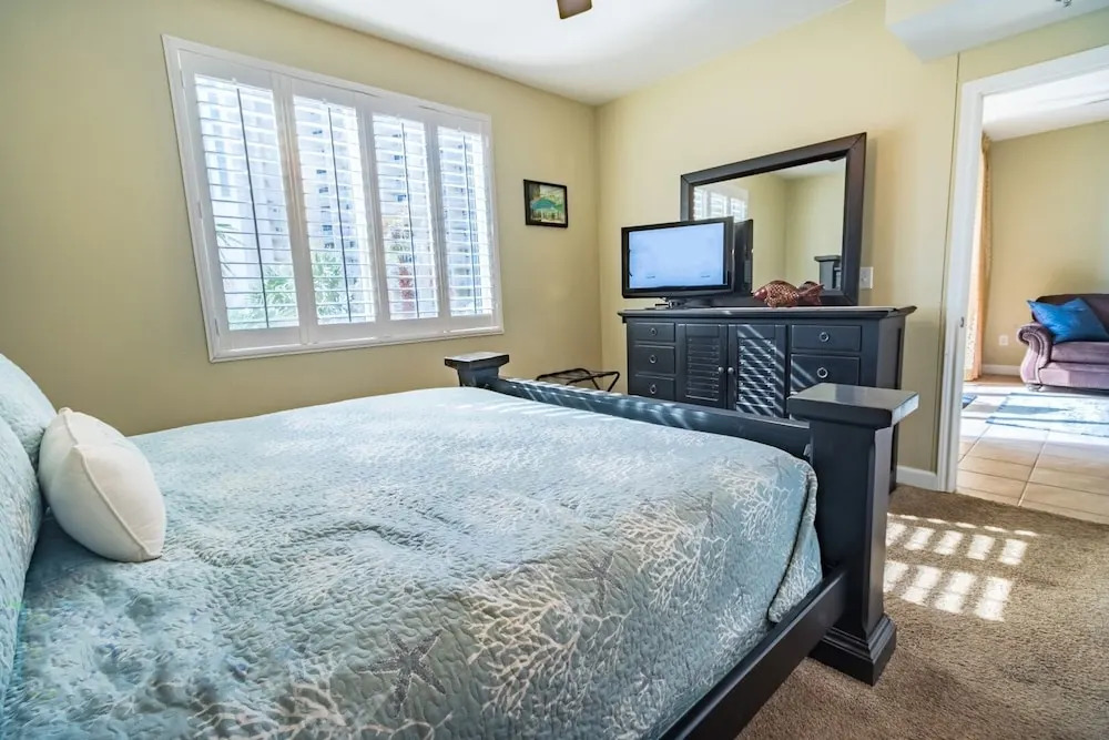 Shores Of Panama 318 - Nice 2bd, Sleeps 8! Great View! Reserved 3rd Floor Parking Space! 2 Bedroom Condo by RedAwning