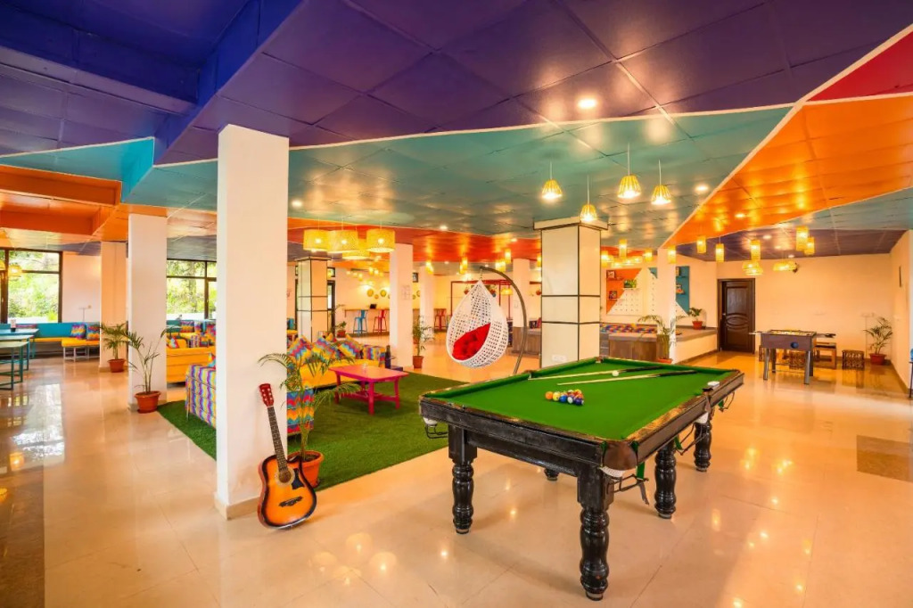 goSTOPS Mukteshwar - Private Rooms and Dorms