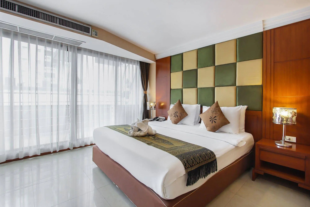 Away Bangkok Sukhumvit