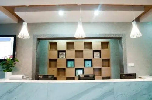 Xinyu Hotel (Hangzhou Zhejiang University Huajiachi Campus)