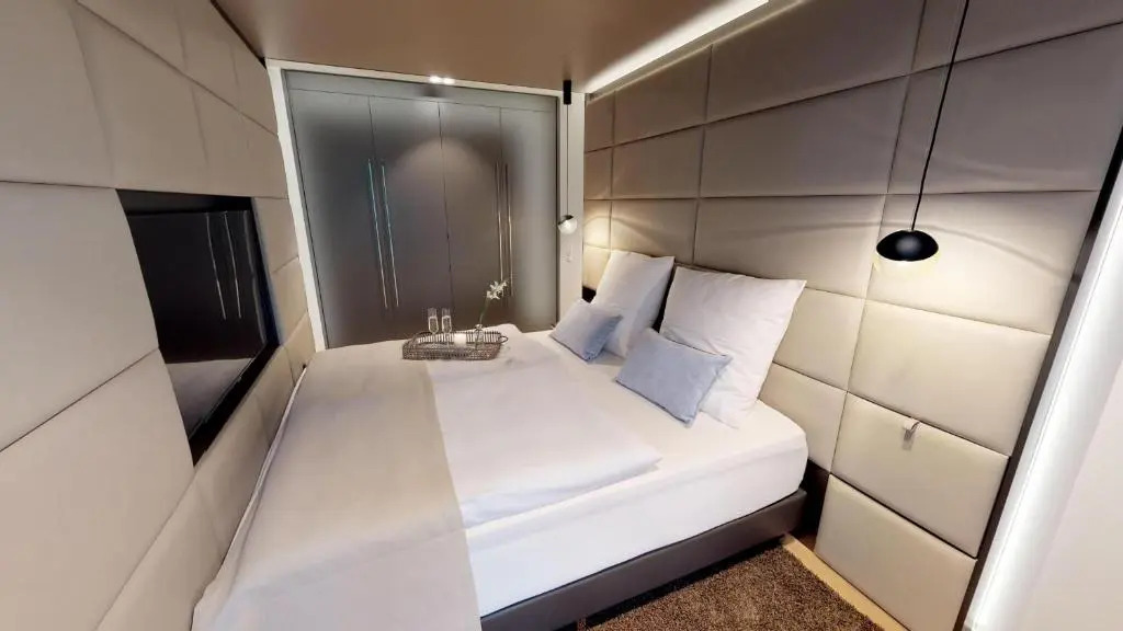 White Pearl Apartment 1.10