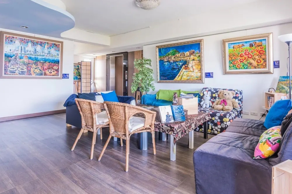 Malibu OceanView Homestay