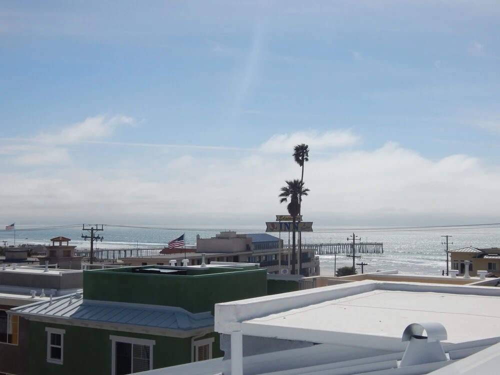 330 San Luis Avenue 3 Bedroom Condo by Redawning