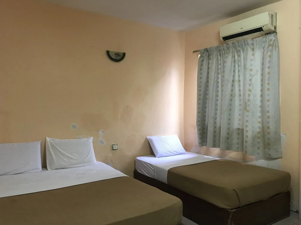 Spot On 89927 Villa Hotel