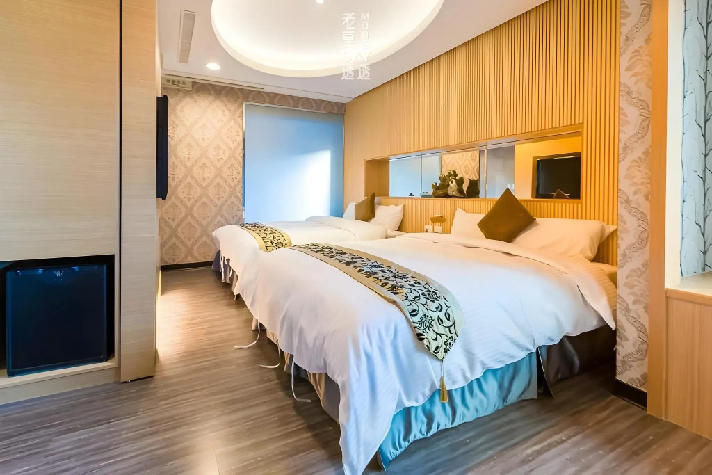 Skylight bnb