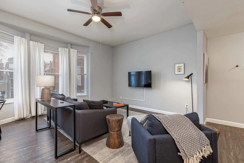 Updated CWE 1BR Near BJC by Zencity
