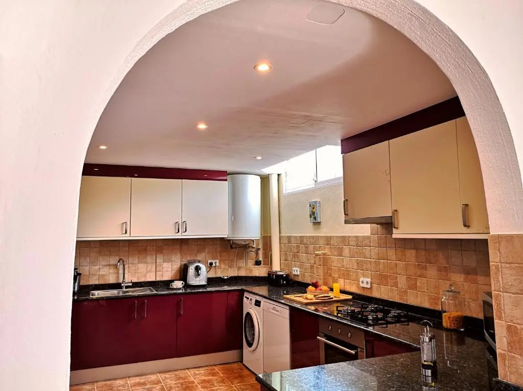 Serene mountain views Spacious garden and sole use of the 10x5m pool