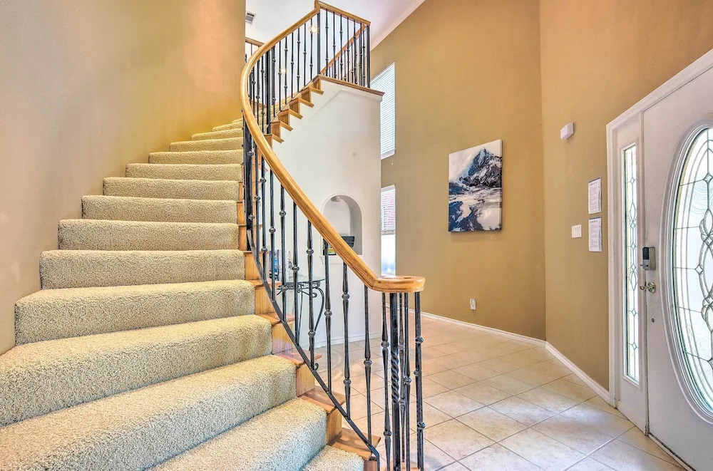 Beautiful Montgomery Home w/ Lakefront Deck!