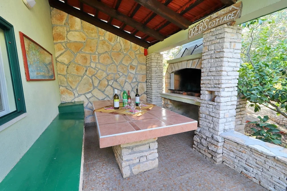 Stone House Oreb's Cottage