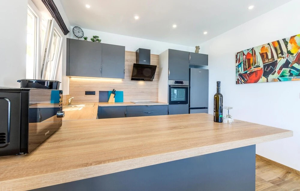 Awesome Apartment in Podstrana With Outdoor Swimming Pool, Wifi and 3 Bedrooms