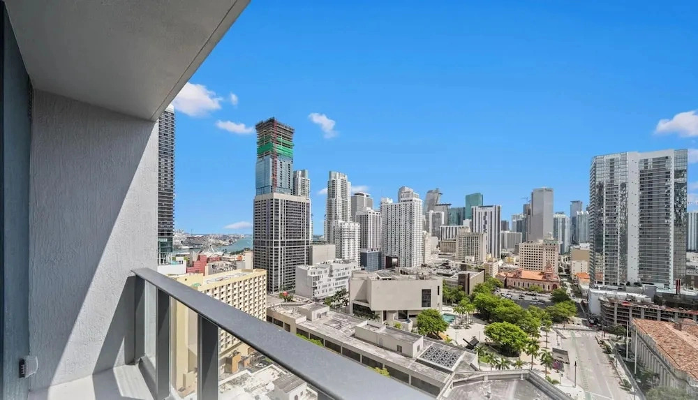 Downtown Miami near Science&Art Museums