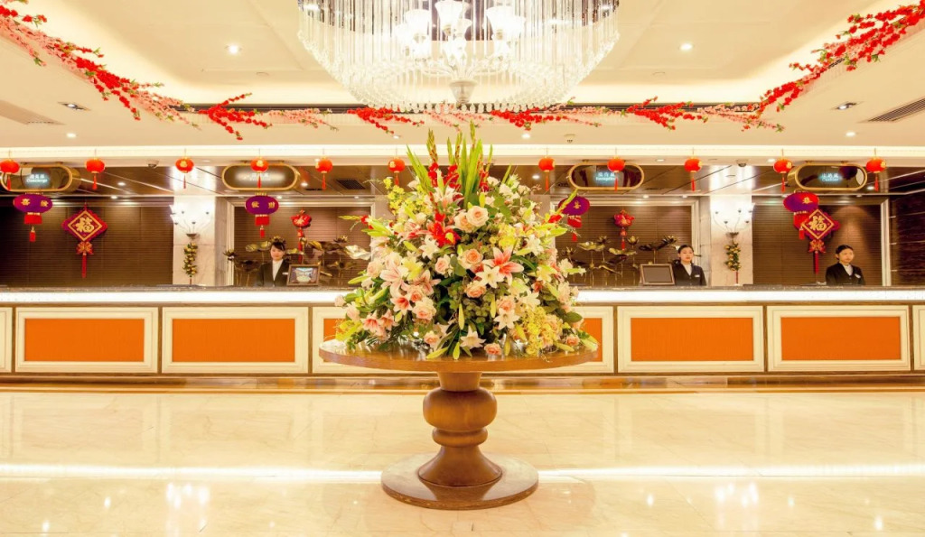 Grand Dragon Hotel