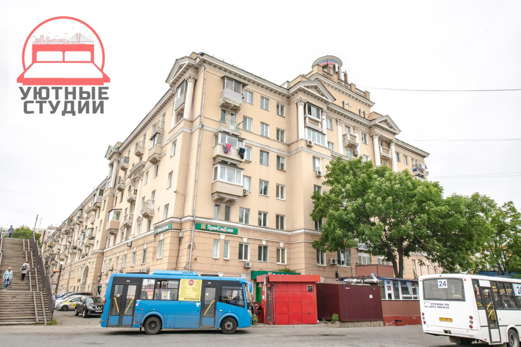 Cozy studios on Novoivanovskaya street