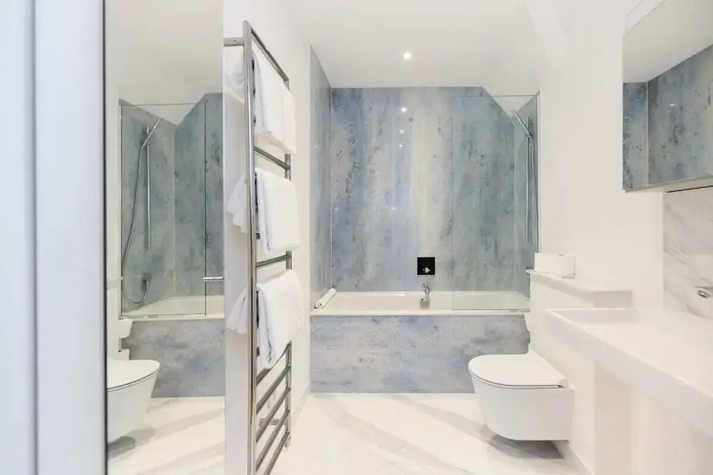 The Charm of Chelsea - Modern 4bdr With Shared Courtyard