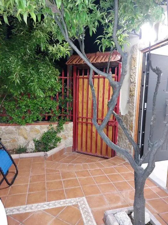 Esther's bungalow