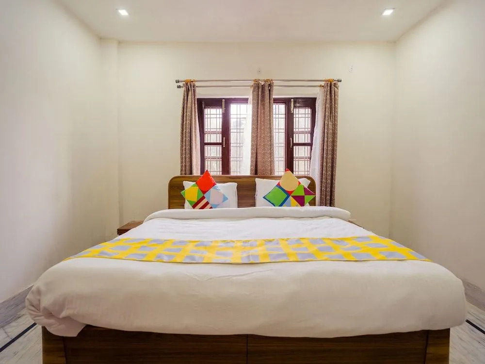 OYO 14074 Home Serene 2BHK Barlowganj