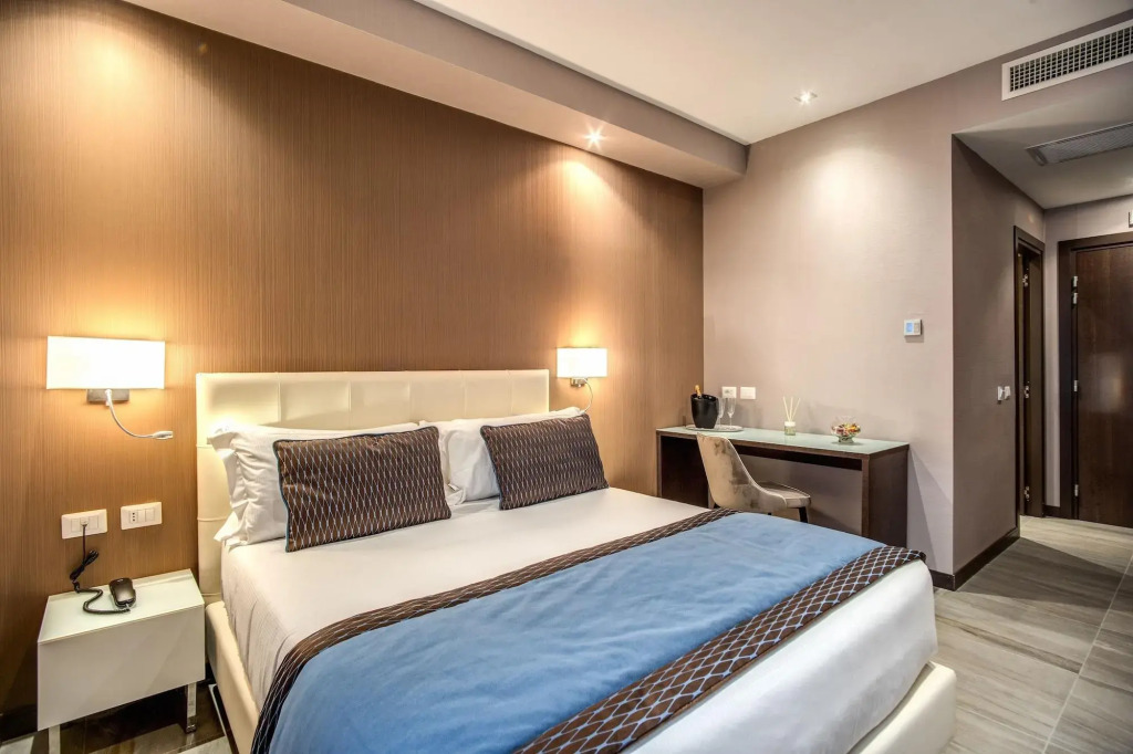 MZ HOTEL