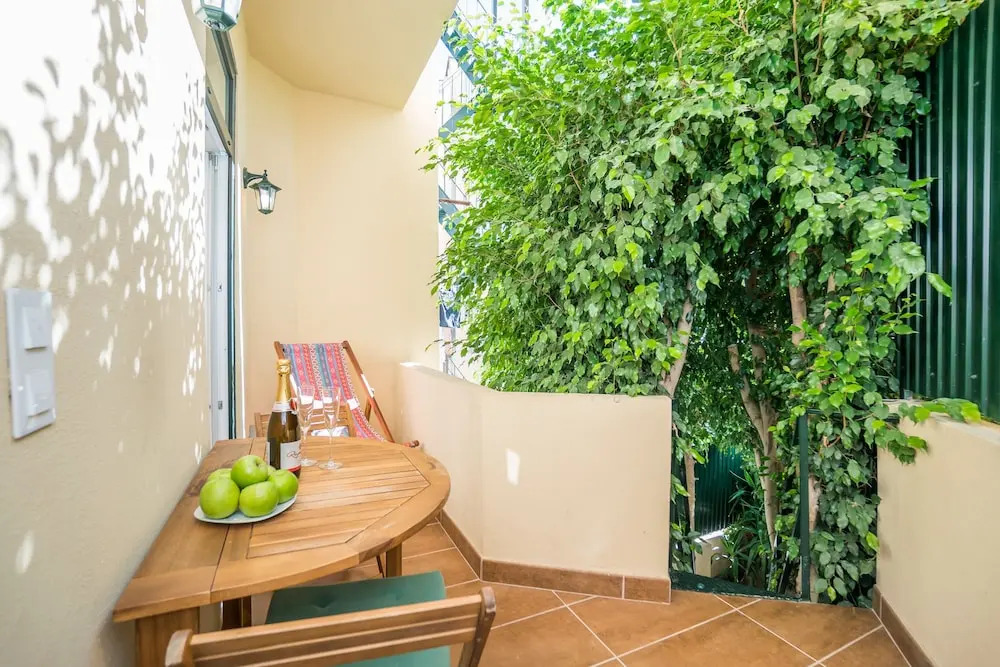 New Flat with Patio And Barbecue