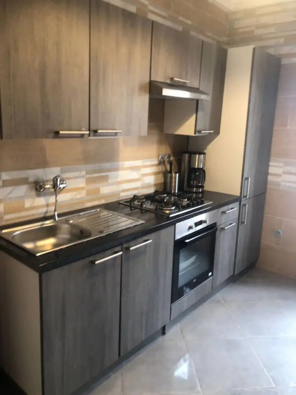 Bel Appartement Meublé À Yaoundé - Odza