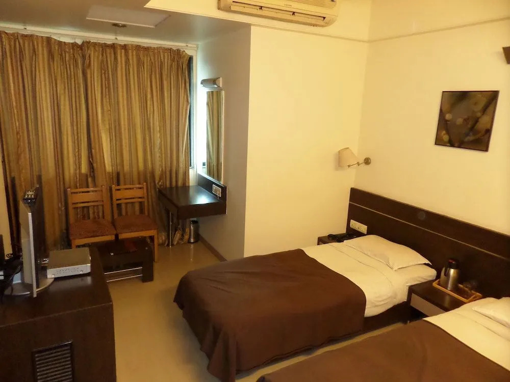 Hotel Aura