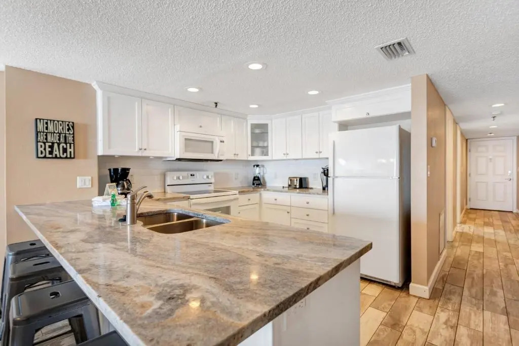 212 Beach Place Condos