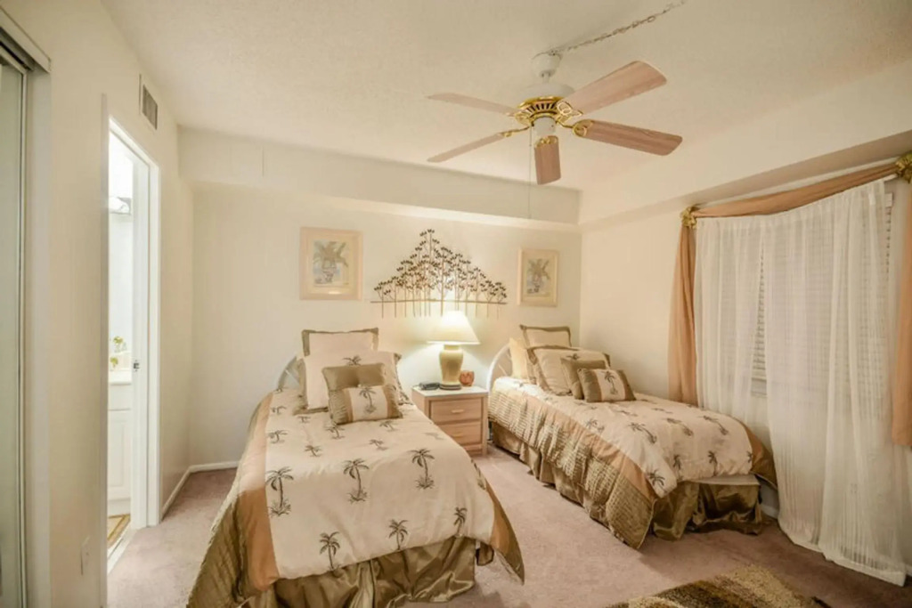 Sandpiper 305 by Ocean Properties