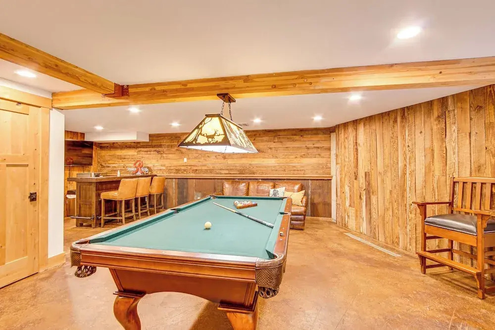 Hot Tub, Deck & Game Room: Cle Elum Cabin!