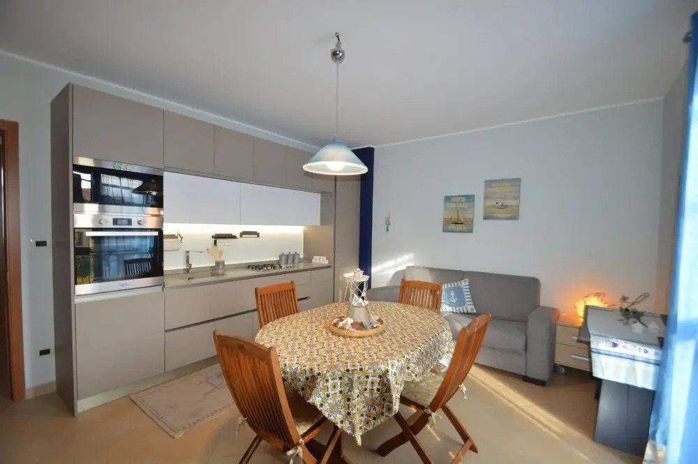 Orchidea2 - Apartment in Residence a few Steps From the Beach and With Shared Pool