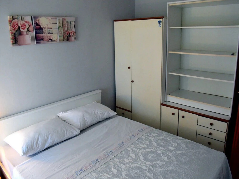 Apartment Take a Look