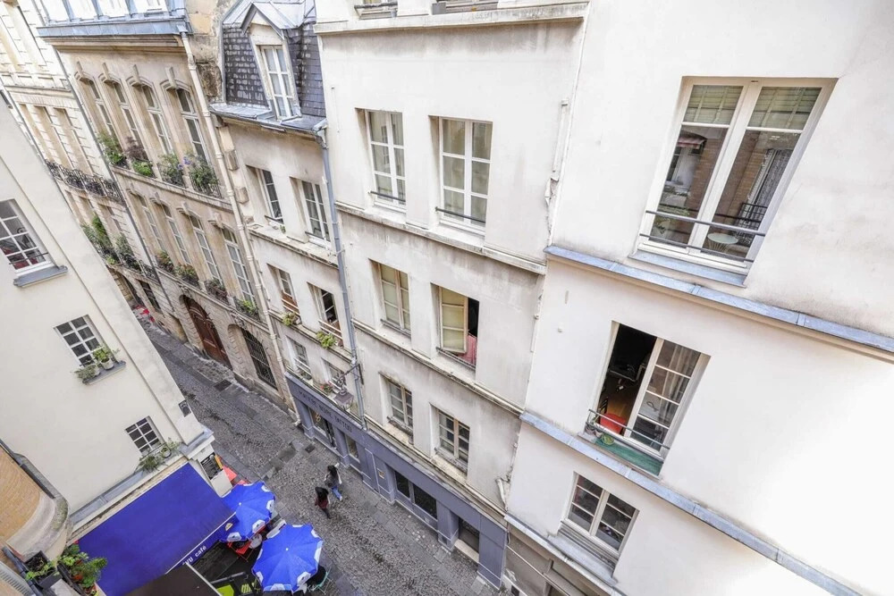 Very Nice and Charming 2 Room Apartment in Paris