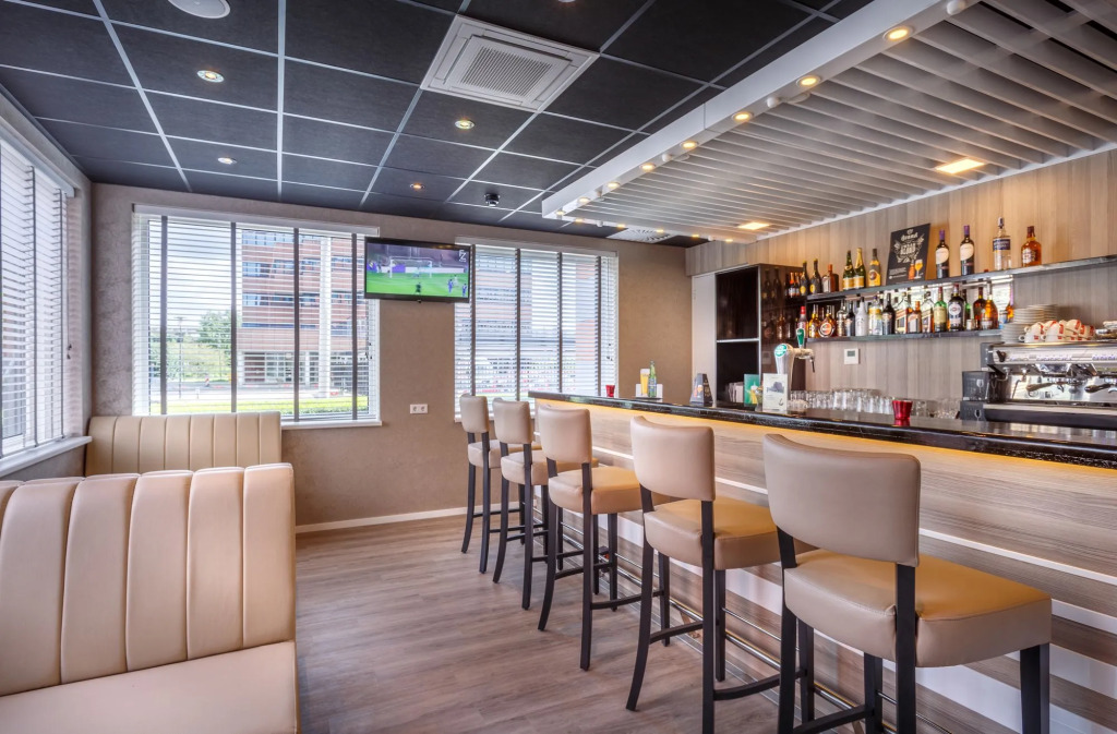 Joy Hotel