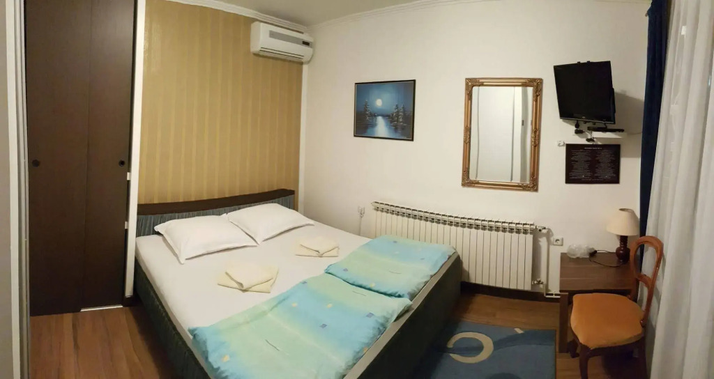 ĆIRO GUEST HOUSE-free parking