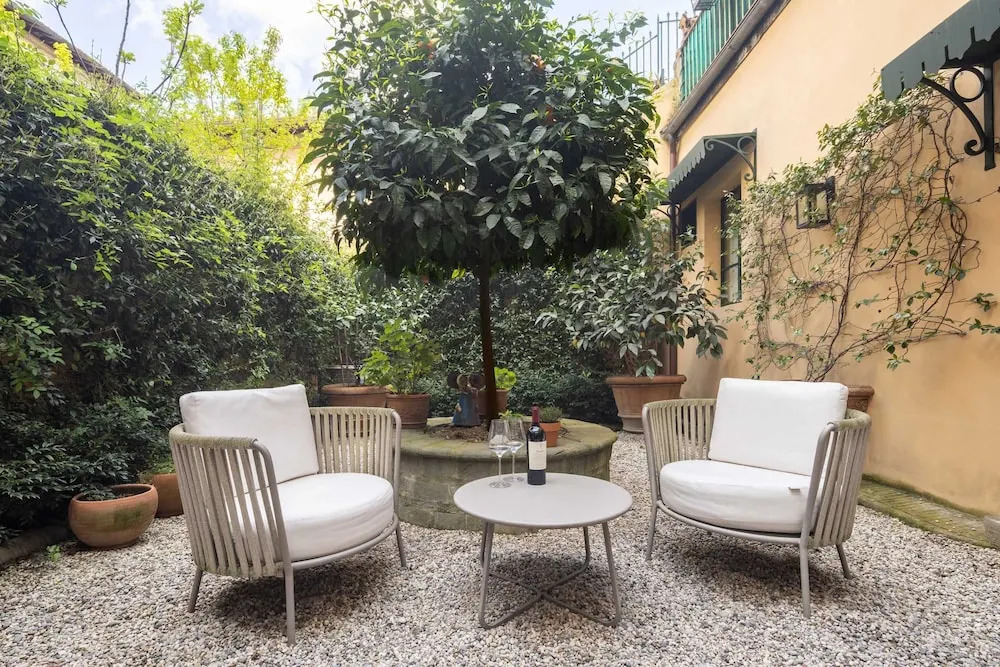 w Amazing 2BR in Centric in Florencia
