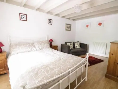 Swan Cottage
