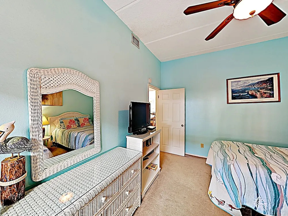 New Listing! Shoreline Sanctuary W/ Pool & Patio 2 Bedroom Condo