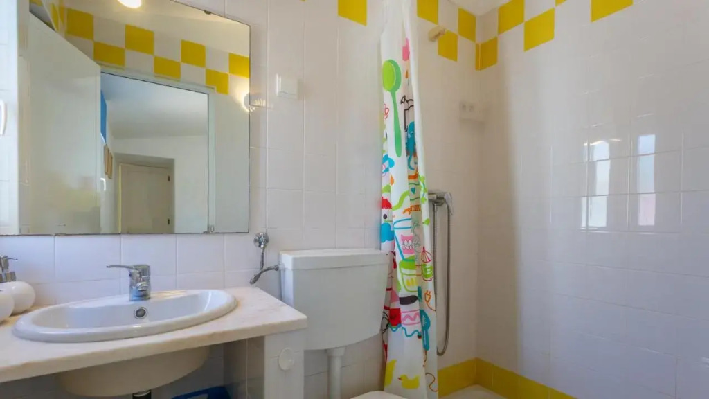 Sea 3BDR House W/ Patio by Lovelystay