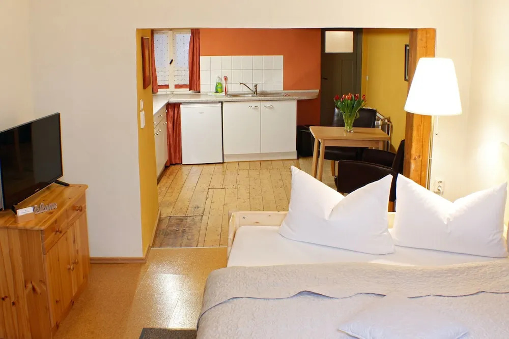 Ferienwohnung Im Damm - private ruhige Terrasse, Parkplatz