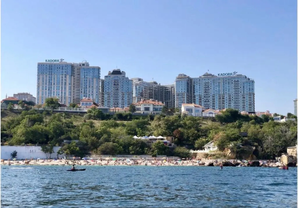 Sea and Sky Apartment