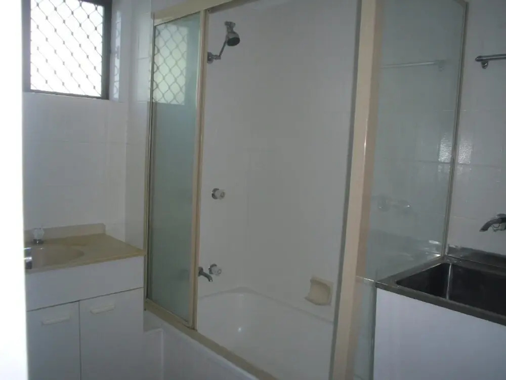 Fabulous location - Ground Floor Waterfront Unit! Clearview Apartments