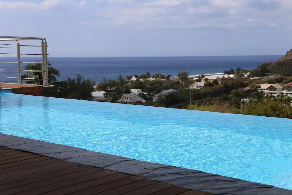 Villa With 4 Bedrooms In Saint Gilles Les Bains With Private Pool Enclosed Garden And Wifi
