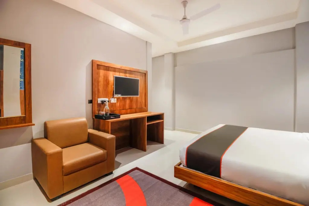 Hotel Parnil Residency