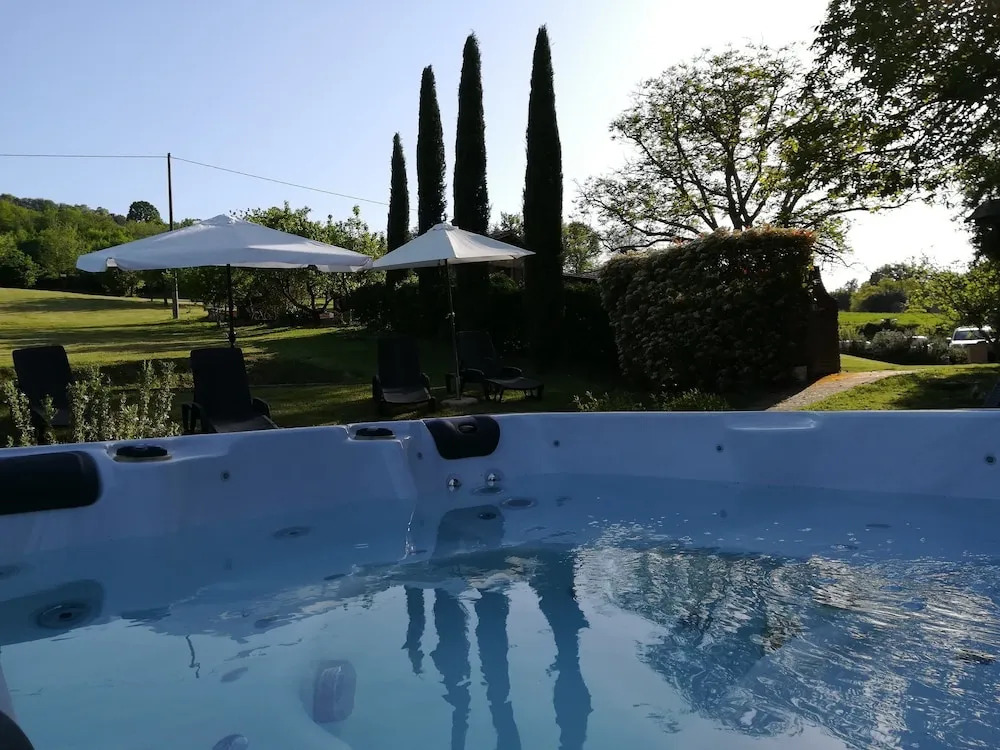 Casale la COLLINA DEI CILIEGI